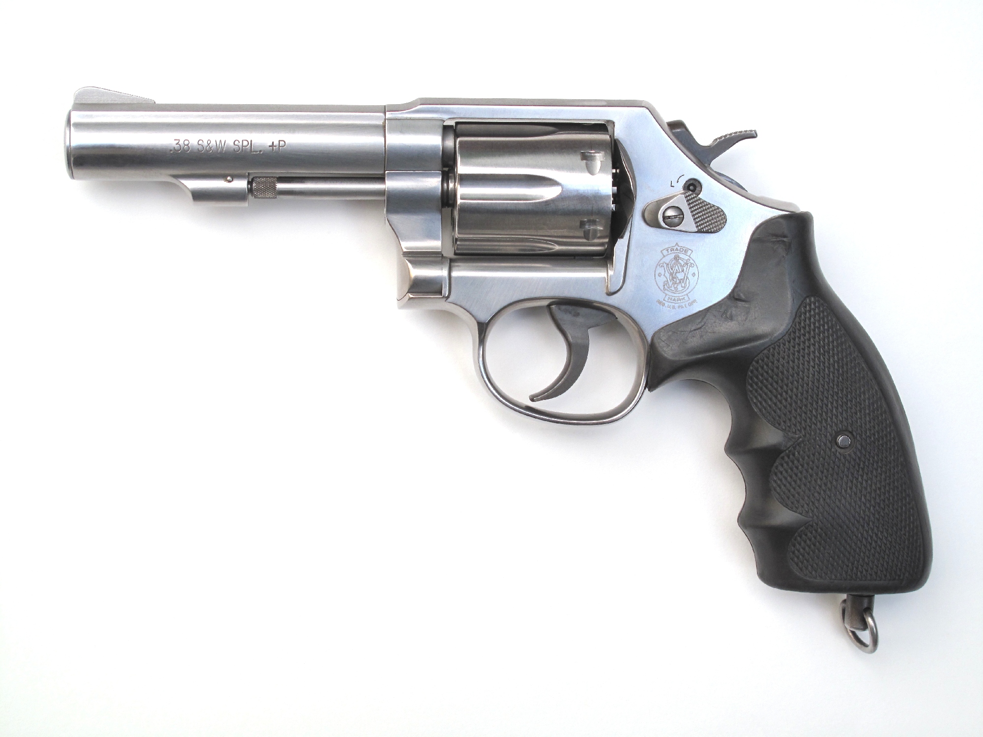 Revolver Smith & Wesson modèle 64-8 inox en calibre .38 Special +P