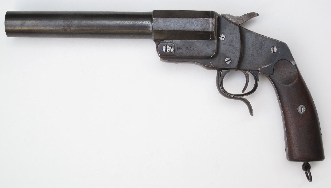Le pistolet signaleur Hebel 1894 est un modèle particulièrement bien conçu, qui bénéficie d'une remarquable qualité de fabrication. 